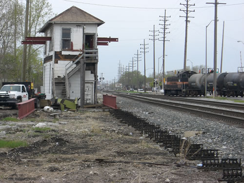 IHB 8814 at Grasselli Tower